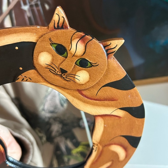 Handcrafted 8" Cat Design Decorative Wall Mirror Indonesia - Picture 3 of 14